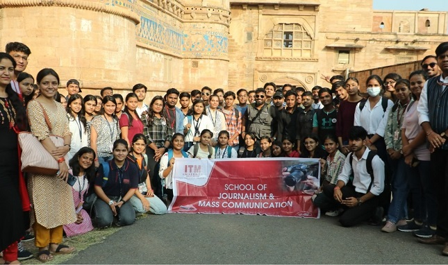 Top Bachelors of Administrative College in Gwalior and Madhya Pradesh Studens